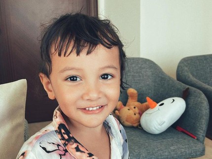 5 Potret Terbaru Anak Putri Marino & Chicco Jerikho, Surinala yang Jarang Terekspose