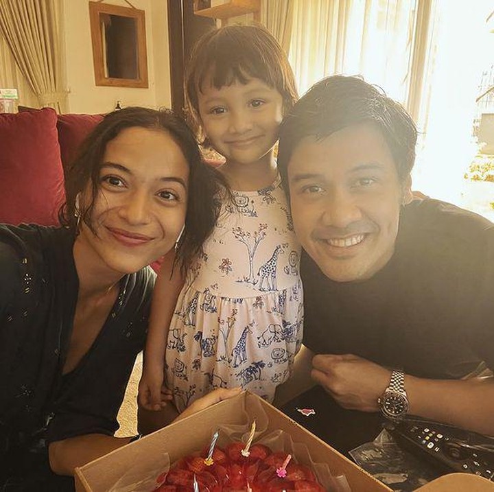 <p>Biacara soal pertumbuhan anak, waktu terasa cepat ya, Bunda. Tahun ini, Surinala sudah hampir berusia 4 tahun.  (Foto: Instagram @chicco.jerikho)</p>