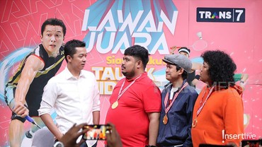 img-title Tak Takut Kalahkan Juara, Trig3rr Tanding Bulutangkis Lawan Taufik Hidayat