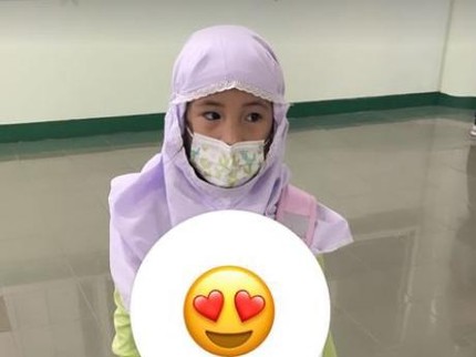 7 Potret Momen Lucu Hari Pertama Anak Artis Masuk Sekolah, Ada yang Hijab Kebesaran