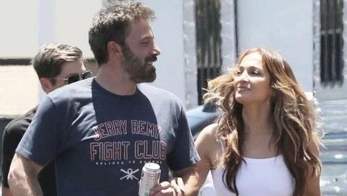 Seperti Jennifer Lopez & Ben Affleck, Ini Alasan Mengapa Balikan dengan Mantan Bukan Hal yang Buruk!