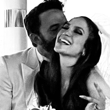 Nikahi Ben Affleck, Jennifer Lopez Resmi Punya Nama Baru