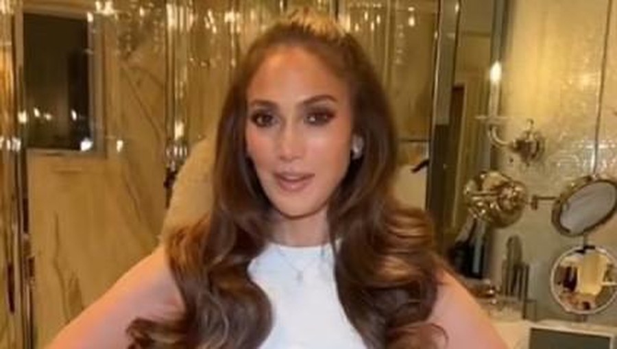 Jennifer Lopez menikah dengan Ben Affleck Jennifer Lopez menikah dengan Ben Affleck