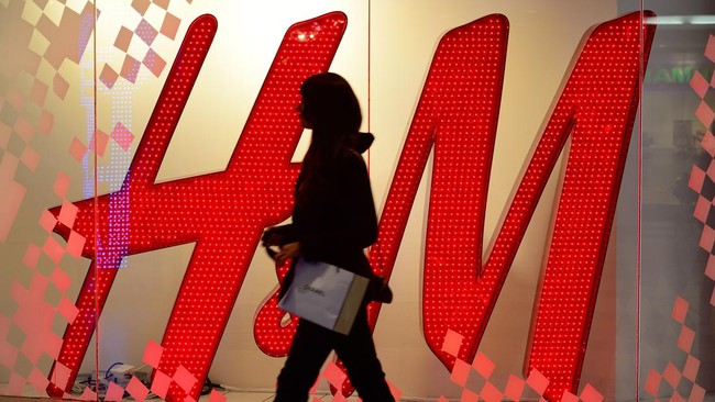 Perusahaan ritel H&M hengkang dari Rusiasebagai buntut atas invasi yang dilakukan negara itu terhadap Ukraina sejak Februari lalu.