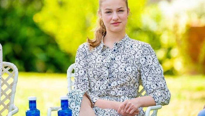 3 Dress Santai ala Putri Leonor yang Bisa Jadi Pilihan Gayamu Sehari-hari