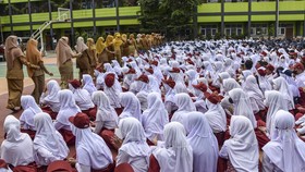 Contoh Pantun Hari Guru, Ungkapan Terima Kasih dengan Cara Unik