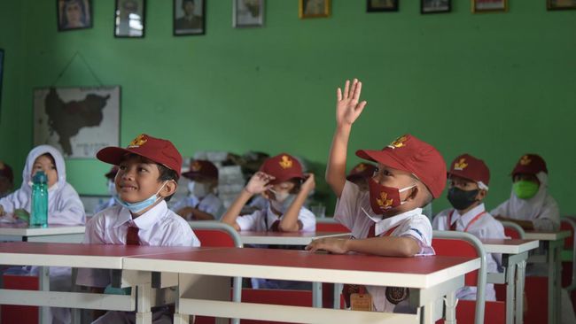 Siswa sekolah sebentar lagi memasuki semester kedua atau semester genap. Berikut jadwal masuk sekolah semester 2 tahun 2024 dari berbagai provinsi.