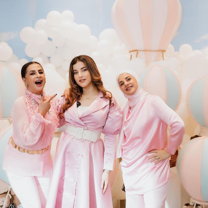 <p>Usia kehamilan Tasya Farasya ternyata sudah 21 minggu lho. Tasya dan keluarganya sepertinya memang sengaja menutupi kabar kehamilannya sampai cukup bulan. (Foto: Instagram @tasyafarasya)</p>