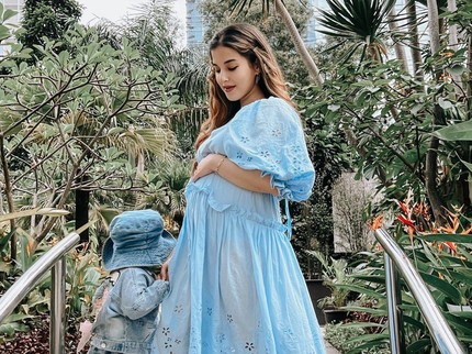 7 Potret Tasya Farasya Umumkan Kehamilan Anak Kedua, Cantik dan Makin Glowing