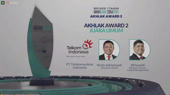 PT Telkom kembali meraih predikat juara umum pada AKHLAK Awards 2022 yang diselenggarakan Kementerian Badan Usaha Milik Negara (BUMN) pekan lalu.