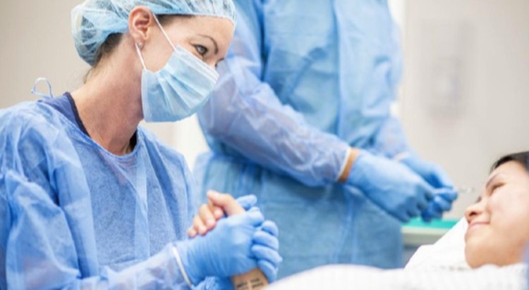 5 Tips agar Perineum Tak Robek saat Persalinan Normal, Bisa Coba Pijat Vagina Khawatir perineum (area antara vagina dan rektrum) robek saat Bunda melahirkan normal? Coba yuk beberapa tips agar perineum tak robek saat melahirkan.