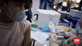 Jokowi Instruksi Menkes Jajaki Vaksin Covid untuk Balita