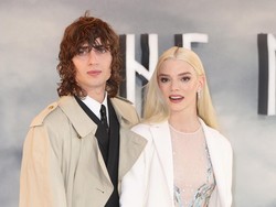 Anya Taylor-Joy Nikah Diam-diam dengan Malcolm McRae