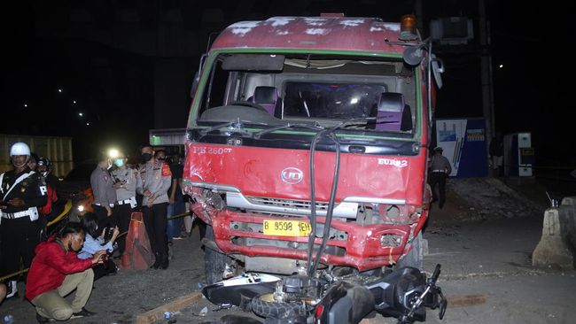 Daftar Korban Kecelakaan Maut Truk Tangki Pertamina di Cibubur