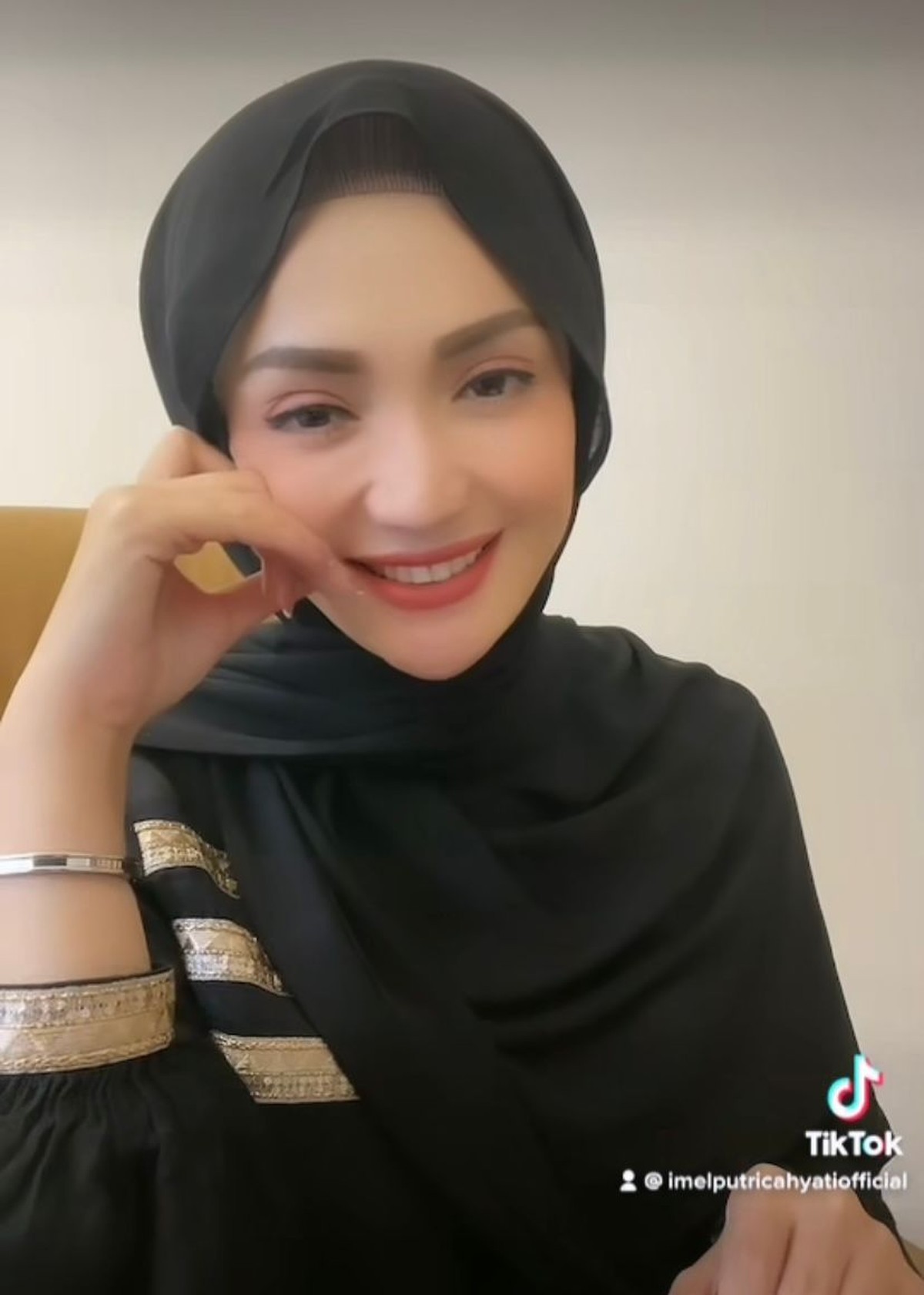 Imel Putri Cahyati Mantan Istri Sirajuddin Mahmud