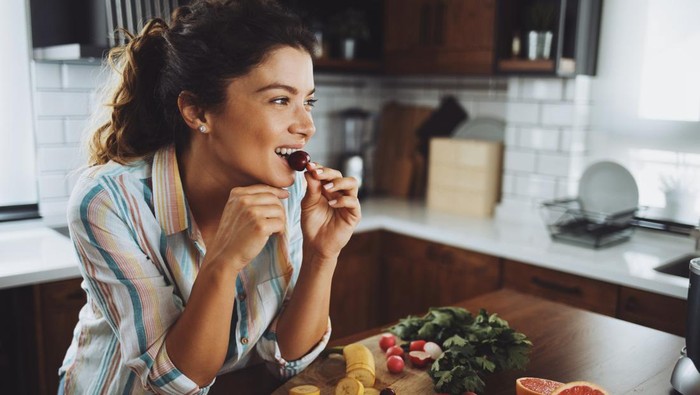 Insomnia? Coba Konsumsi 3 Buah Ini untuk Bantu Tidur Lebih Cepat!