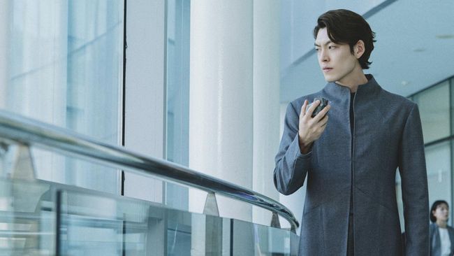 Kim Woo-bin mengaku senang bisa kembali main film, melalui Alienoid, setelah hiatus enam tahun.