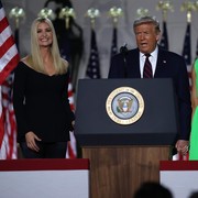 Kenalan Lebih Dekat dengan 5 Perempuan dalam Hidup Donald Trump Lewat Zodiak Mereka
