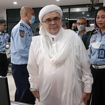 Terungkap Diduga Wajah Mona Hasinah, Istri Muda Habib Rizieq