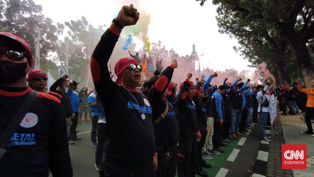 Menakar Kelayakan Rumus UMP 2026: Buruh Sejahtera atau Tetap Nelangsa?