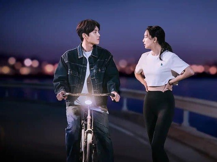 Ilustrasi orang Korea yang rajin bergerak