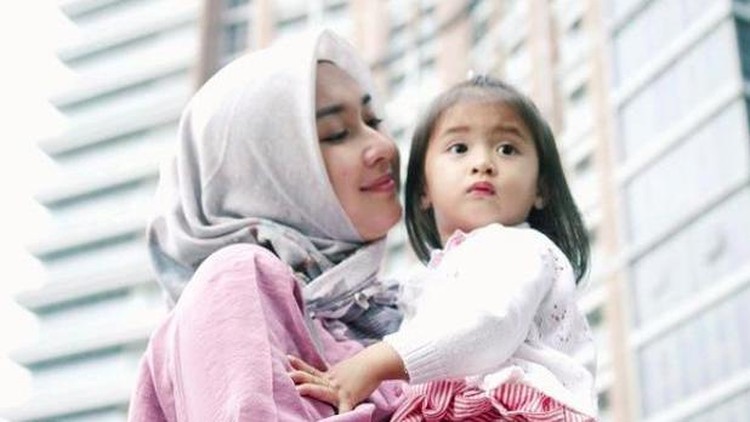 Kevin Liliana dan Anak