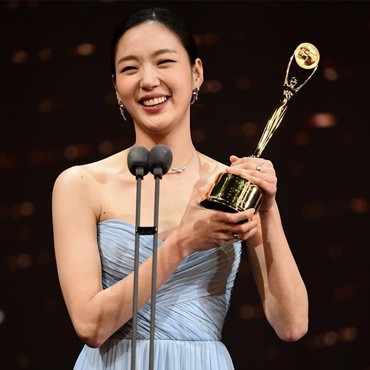 Daftar Lengkap Pemenang Blue Dragon Series Awards 2022