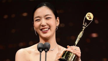 img-title Daftar Lengkap Pemenang Blue Dragon Series Awards 2022