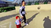 <p>Sementara itu, Lars terlihat menggemaskan dengan seragam sekolah dan topi yang dikenakan nih, Bunda! (Foto: YouTube Tuan Tanah Belgia)</p>