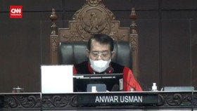 VIDEO: MK Tolak Legalisasi Ganja Untuk Medis Yang Diajukan Ibu Pasien