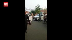 VIDEO: Rizieq Shihab Tiba di Rumah, Petamburan Dijaga Ketat