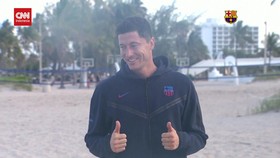 VIDEO: Kontrak Fantastis, Lewandowski Resmi Milik Barca