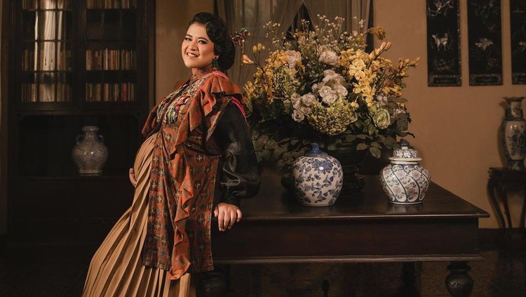 10 Momen Kulineran Kahiyang Ayu yang Tengah Berbahagia Hamil Anak Ketiga