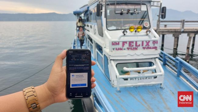 Kecepatan internat di Danau Toba, yang merupakan salah satu destinasi wisata super prioritas, berbeda untuk tiap operator seluler.