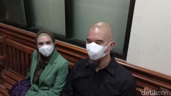 Ahmad Dhani dan Mulan Jameela