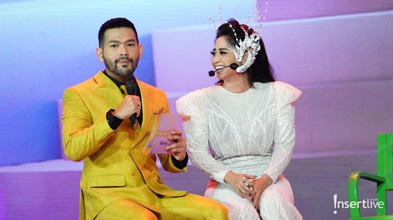 Dewi Perssik Dewi Perssik