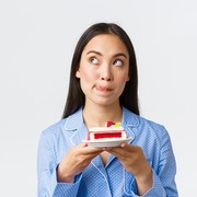 Kata Ahli, Jenis Makanan dan Minuman Ini Perlu Kamu Hindari Supaya Kulit Sehat dan Glowing Terus!