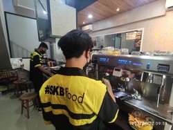 Bukan Dongeng! Dulu PKL Gerobakan, Kebab Baba Rafi Melantai di Bursa Efek