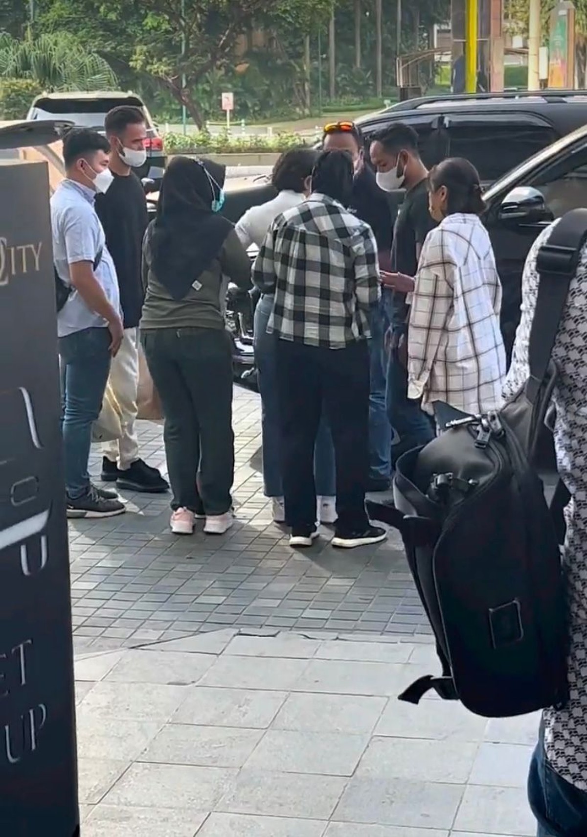 Nikita Mirzani Ditangkap Polisi