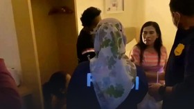 VIDEO: Polisi Tangkap Tante Jual Ponakan Berumur 8 Bulan Di Medsos