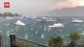 VIDEO: Momen Horor Hujan Batu Es Landa Swiss