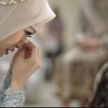 10 Momen Haru Pengajian & Siraman Alca Oktaviani Calon Istri Bintang Emon