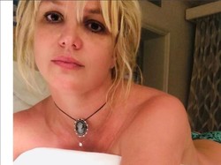 Lagi, Britney Spears Unggah 10 Foto Topless Hingga Tanpa Busana