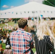 Nggak Perlu Bingung! Ini Inspirasi OOTD Nonton Konser Berdasarkan Jenis Musiknya