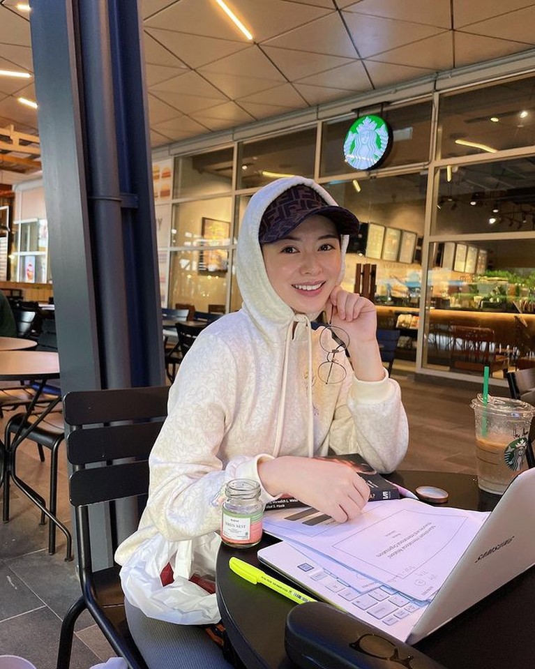 Gaya Hijab Ayana Moon Gaya Hijab Ayana Moon