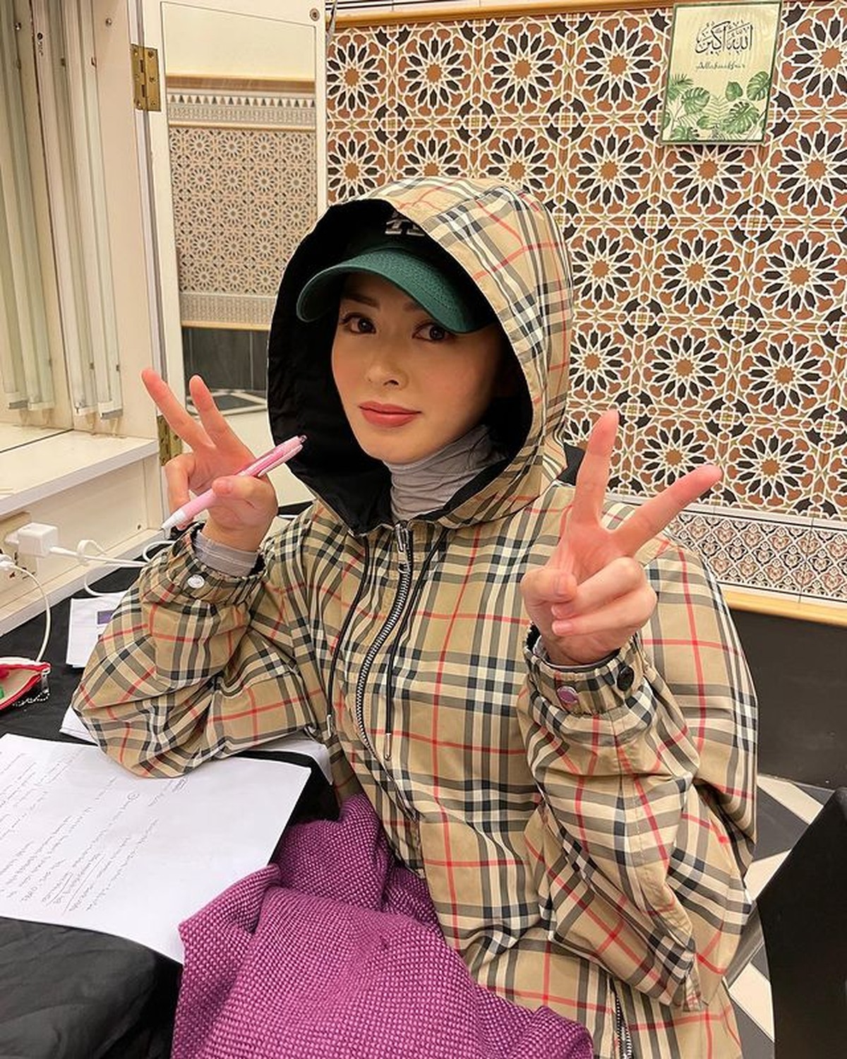Gaya Hijab Ayana Moon