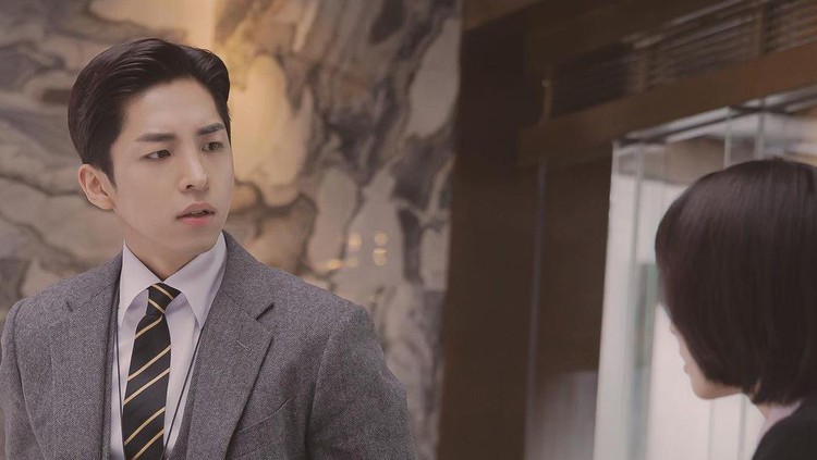 Joo Jong Hyuk di Drama Korea Extraordinary Attorney Woo