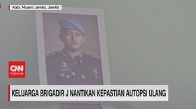 VIDEO: Keluarga Brigadir J Nantikan Kepastian Autopsi Ulang