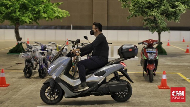 Menurut Kementerian ESDM kenaikan Pertalite, yang 60 persen digunakan motor, bisa jadi momentum tepat masyarakat beralih ke motor listrik.