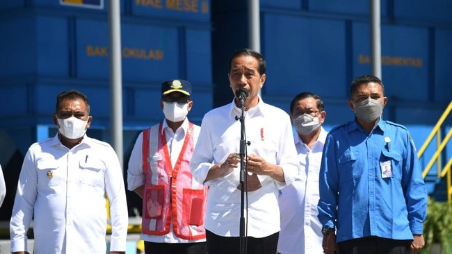Presiden Jokowi meresmikan SPAM Durolis senilai Rp396,6 miliar untuk memasok air bersih ke Dumai, Rokan Hilir dan Bengkalis.